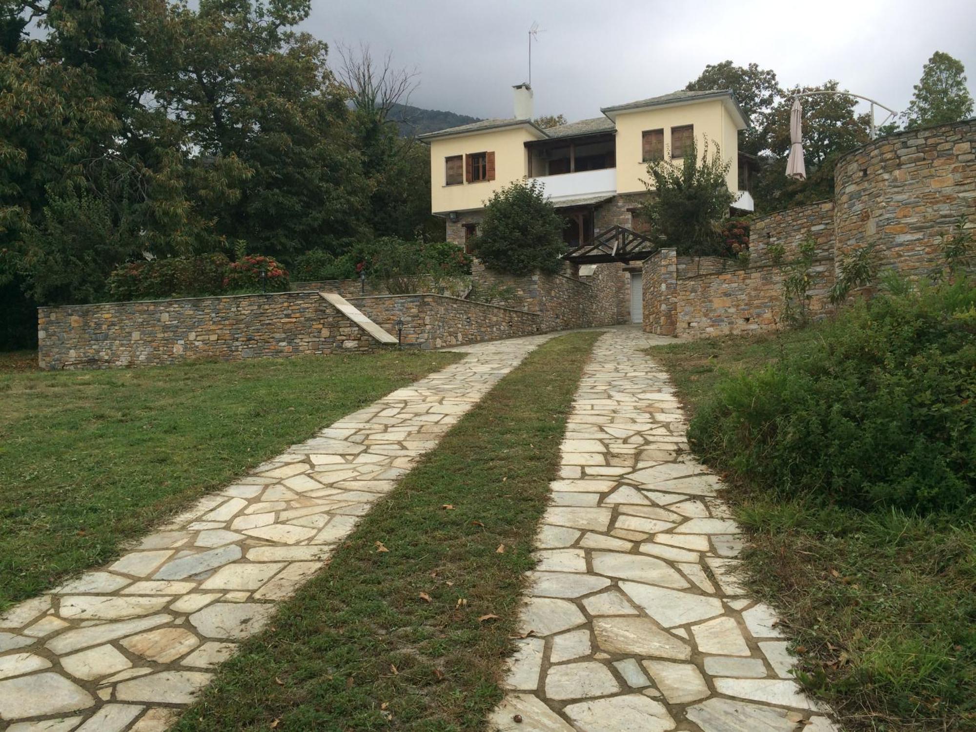 Luxury Villa With Pool In Tsagkarada Exterior foto