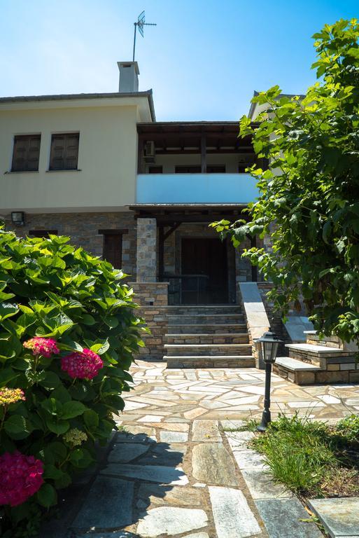 Luxury Villa With Pool In Tsagkarada Exterior foto